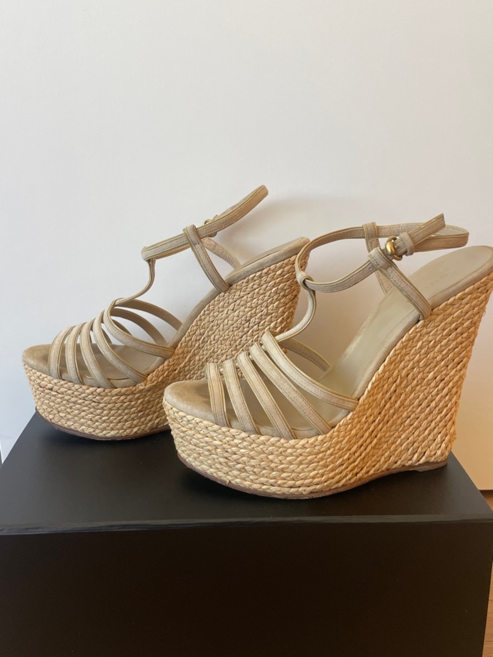 Gucci Gold Espadrille Platform Wedge Sandals | Braided Raffia EU 36 Resort